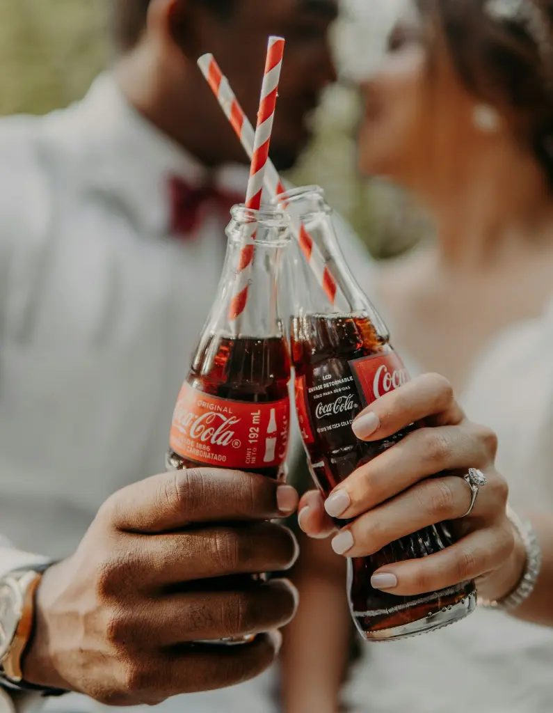 unsplash_KOaH1sO72S0_coca cola.jpg.jpg.jpg.webp